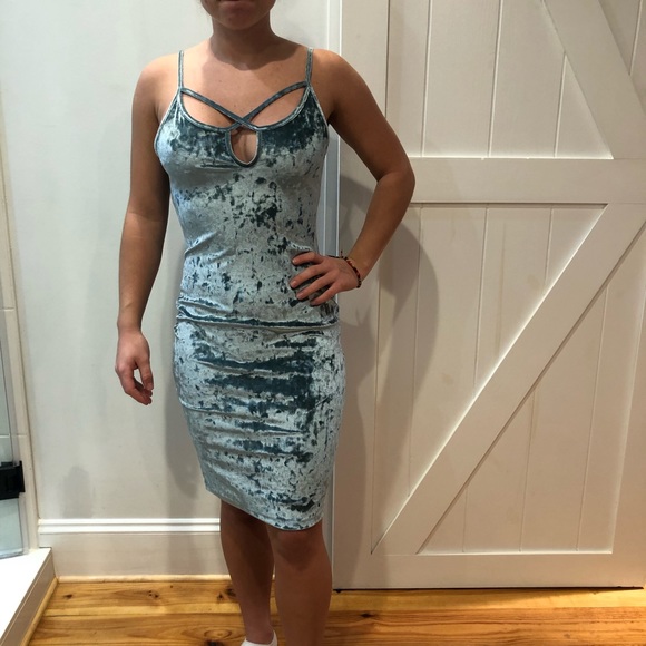 - - Blue crushed velvet dress new without tag - Picture 2 of 7